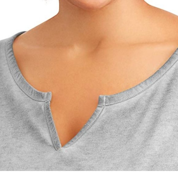 5/$20 NEW 4X Women's Distressed Notch Neck Tee-Generous Fit - Picture 3 of 6